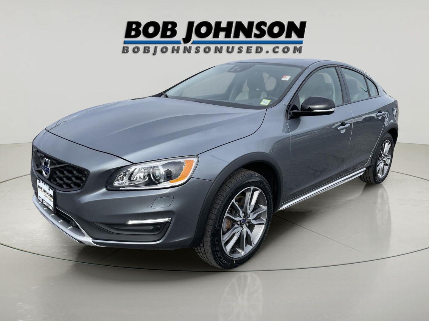 2017 Volvo S60 Cross Country SEDAN