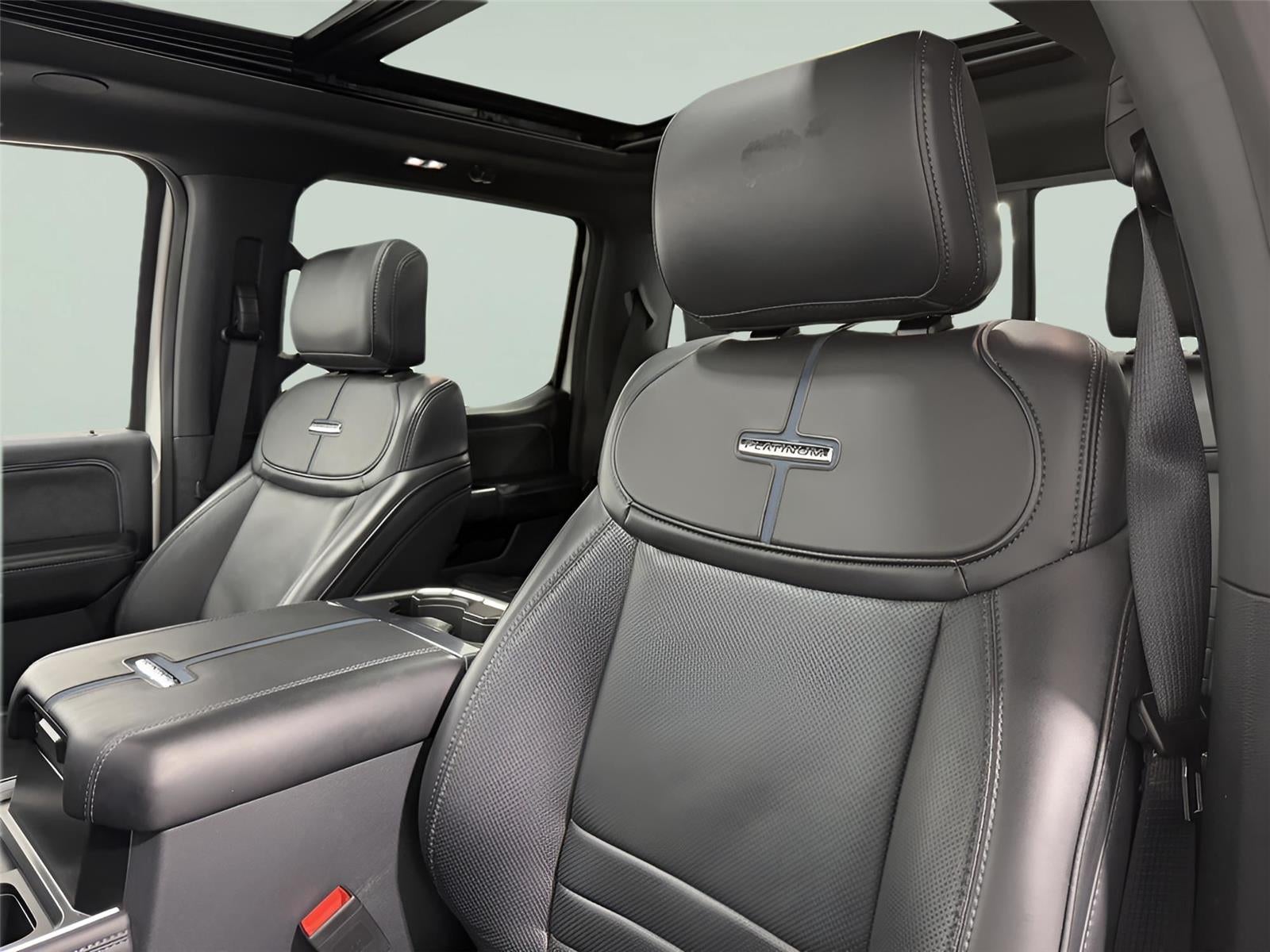 2025 Ford Super Duty F-250 SRW Platinum