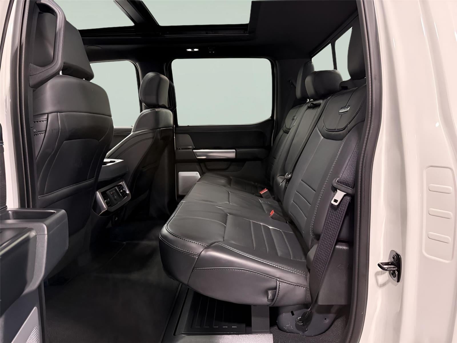 2025 Ford Super Duty F-250 SRW Platinum