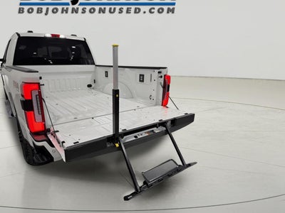 2025 Ford Super Duty F-250 SRW Platinum