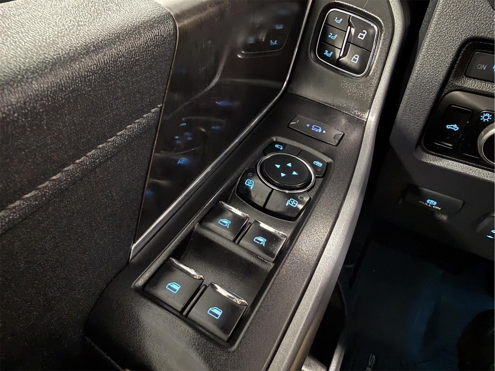 2023 Ford Super Duty F-350 SRW LARIAT