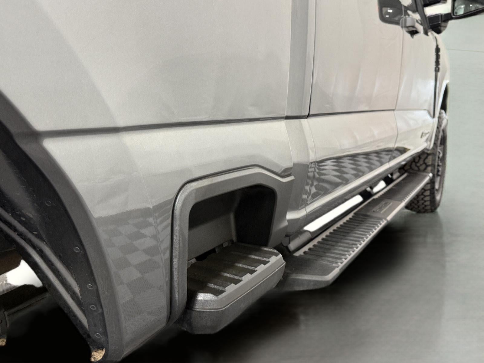 2023 Ford Super Duty F-350 SRW LARIAT