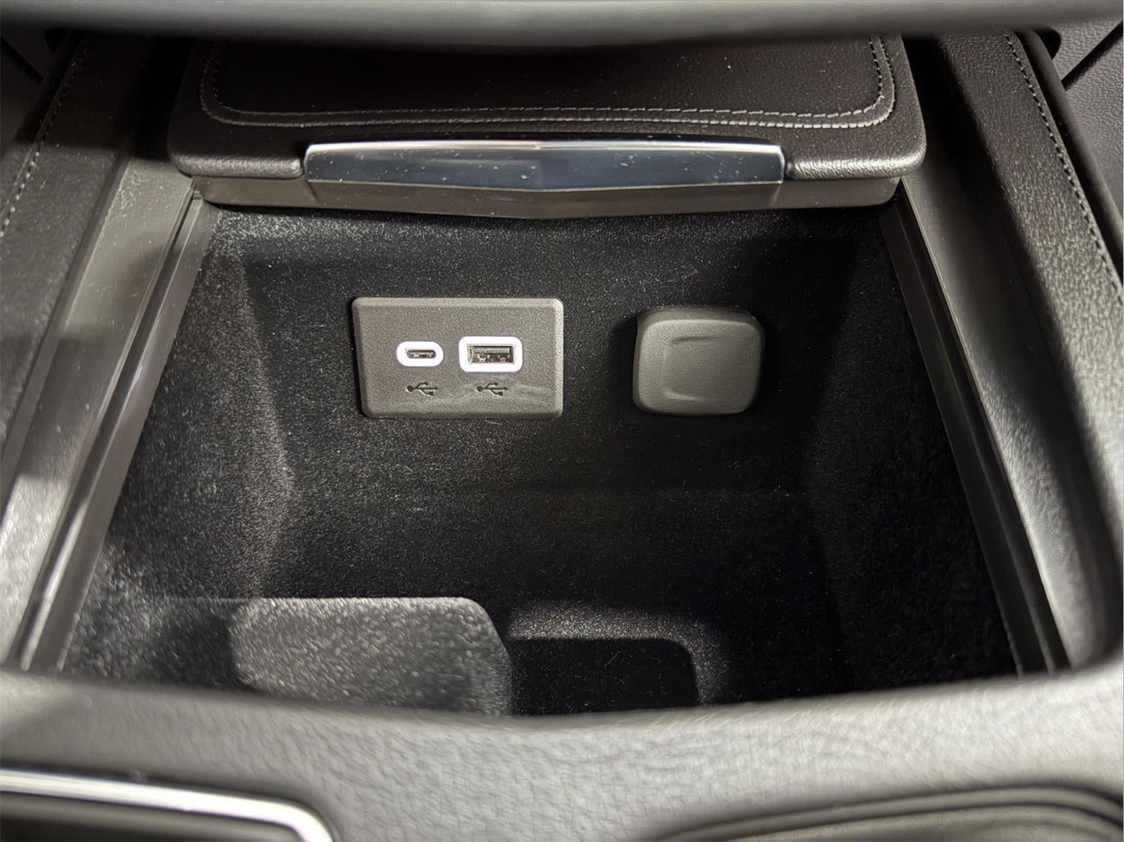 2023 Cadillac XT4 AWD Sport