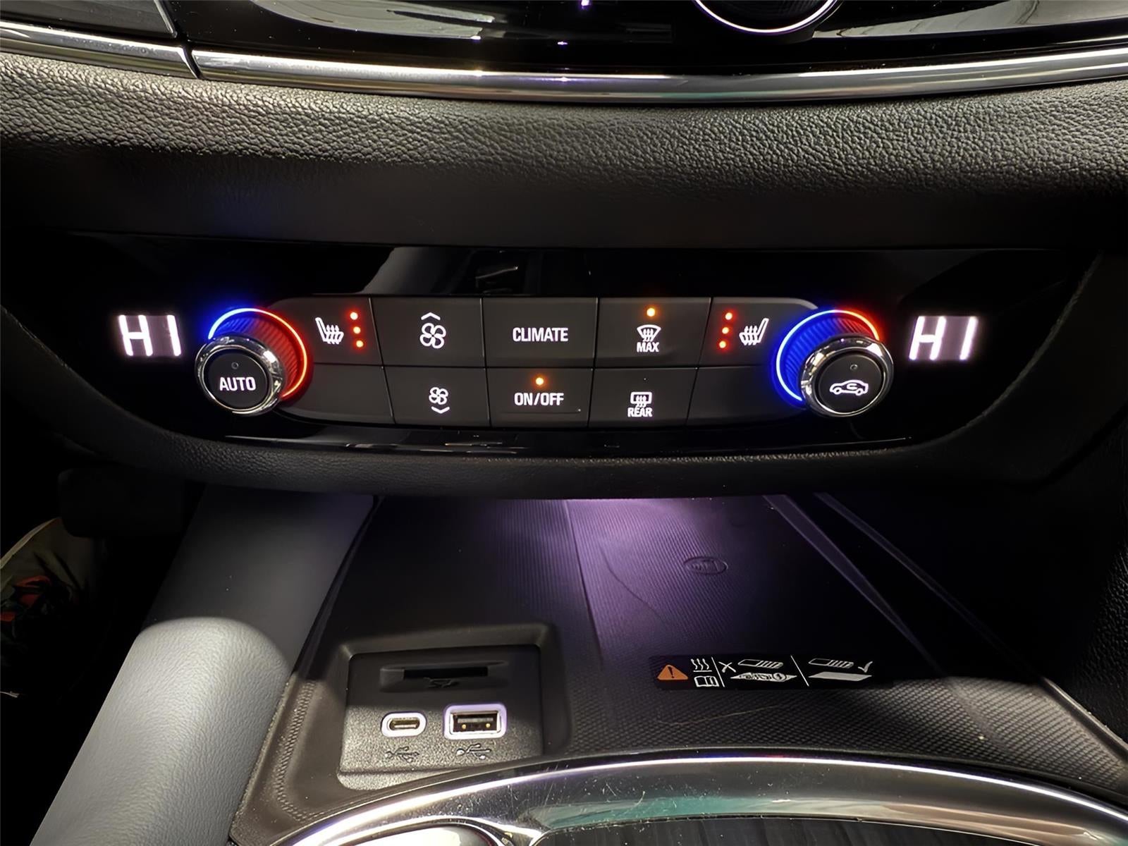 2024 Buick Enclave Essence