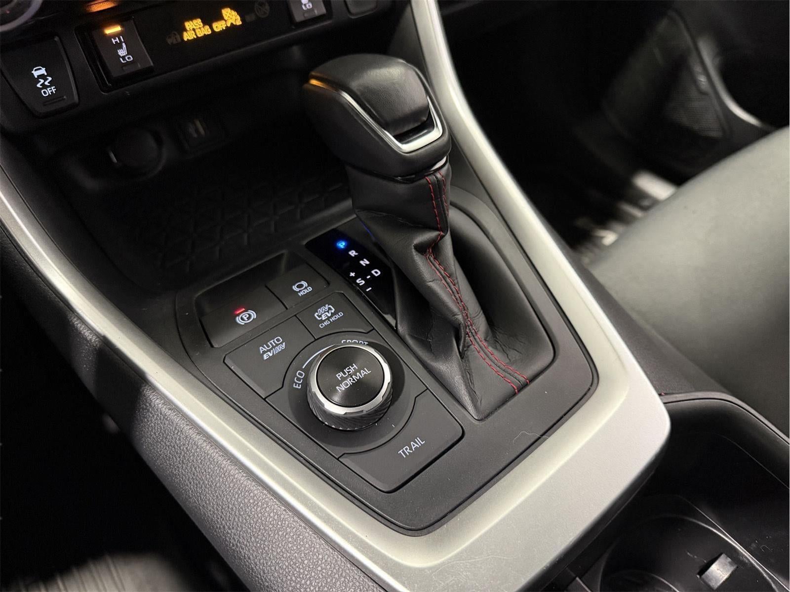 2024 Toyota RAV4 Prime SE