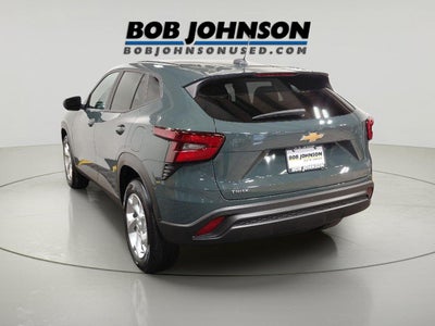 2025 Chevrolet Trax LS