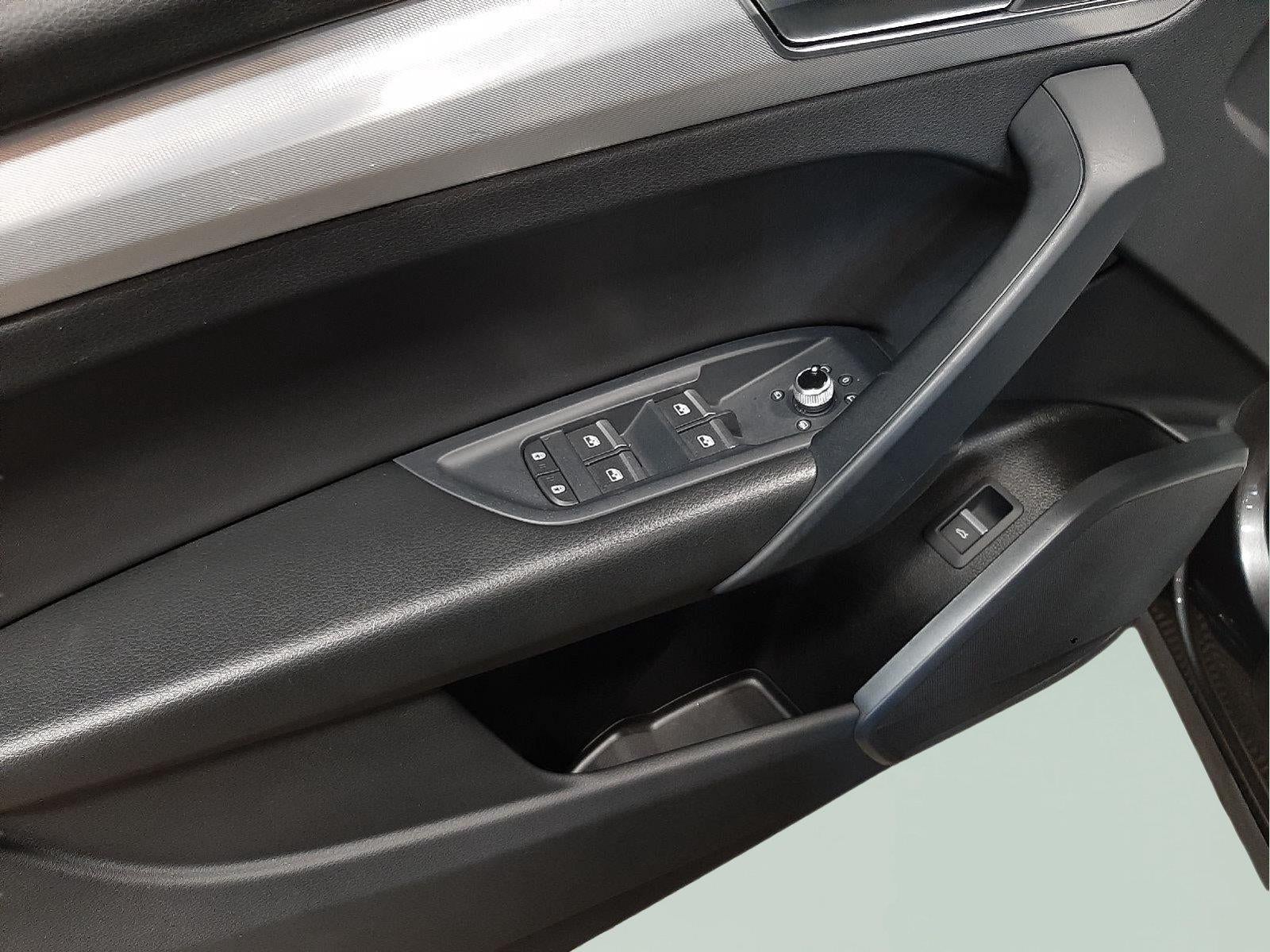 2025 Audi Q5 S line Premium